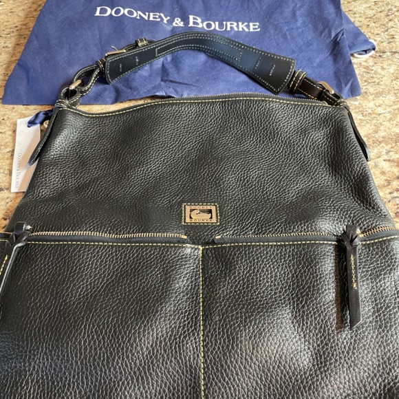 Black Dooney & Bourke Woman’s purse - Picture 4 of 4
